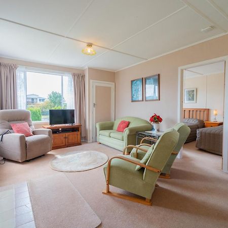 Rustlein Cottage - Te Anau Holiday Home Экстерьер фото