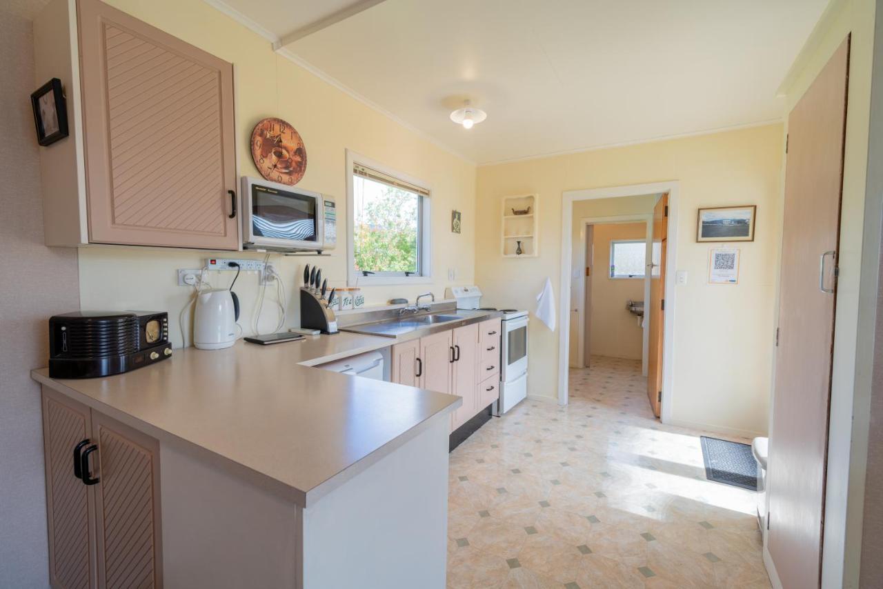 Rustlein Cottage - Te Anau Holiday Home Экстерьер фото